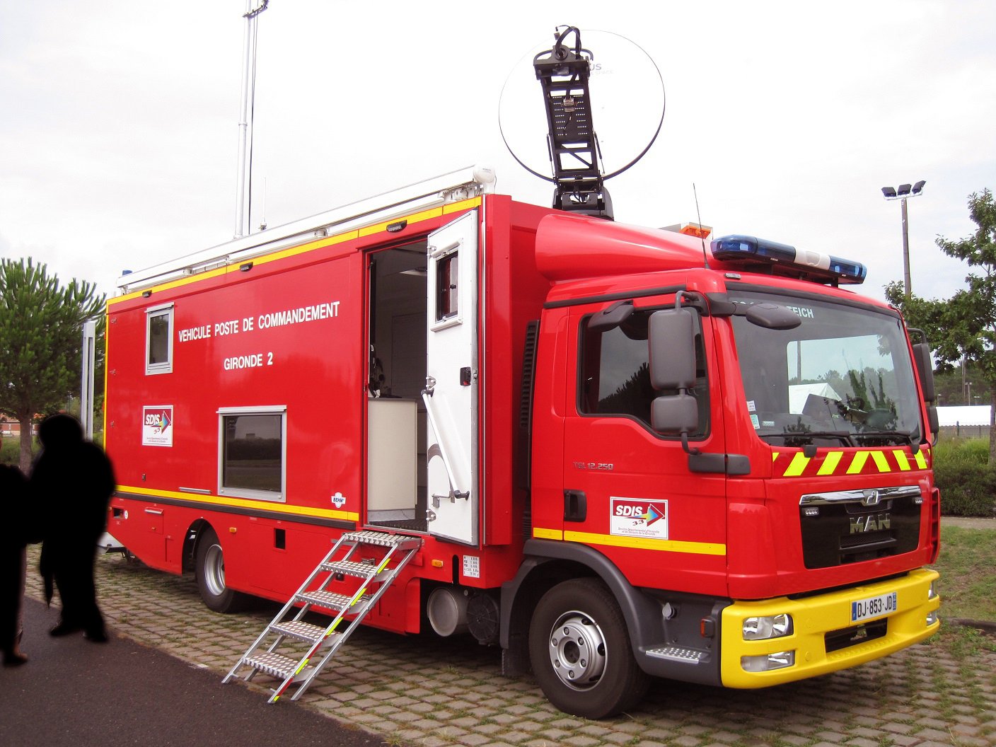 Camion de Transport avec Ensemble de 12 Voitures de pompier - La Poste